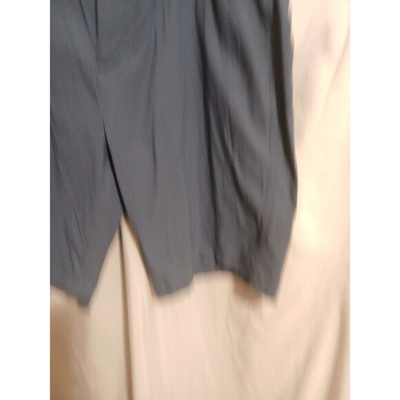 Eddie Bauer Mens Size 36 Chino 10 Inches Nylon Spandex Shorts Ocean Blue - Picture 2 of 9